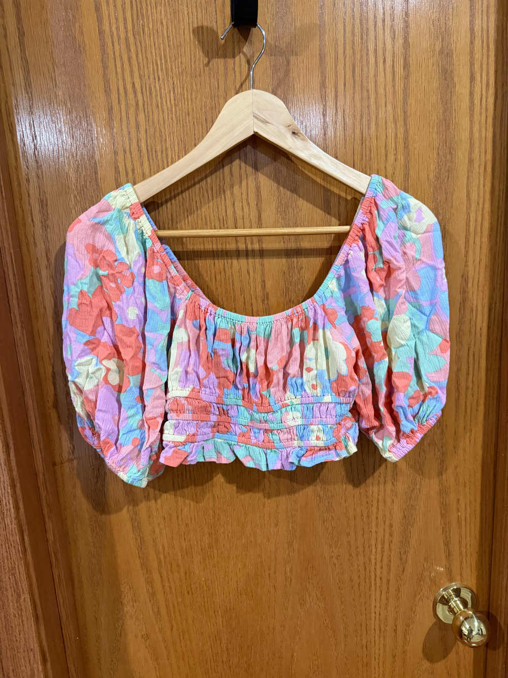 Billabong Floral Crop Top Puff Sleeve Smocked Waist Sz S